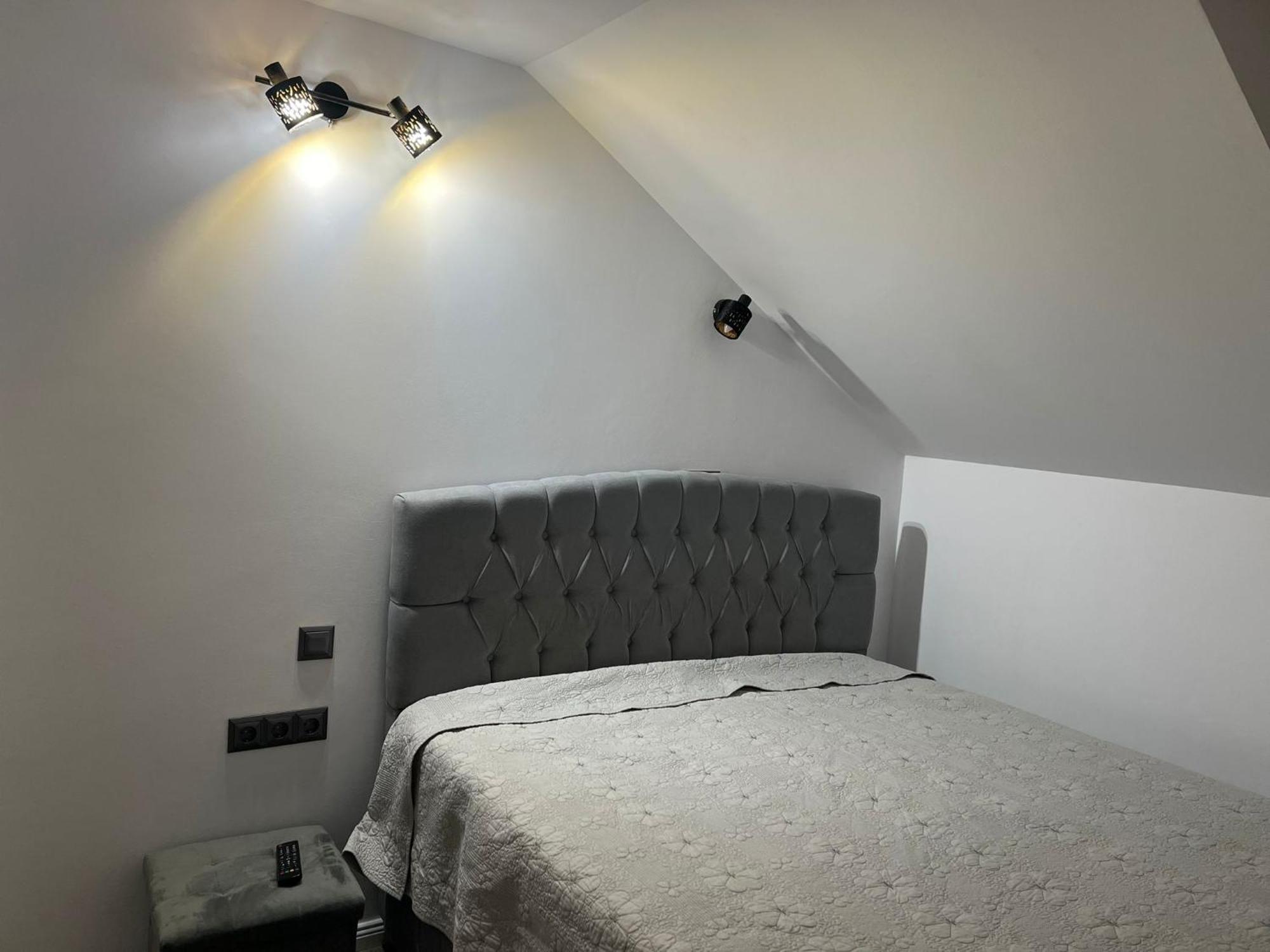 Apartament Mansarda Venus Râmnicu Vâlcea Esterno foto